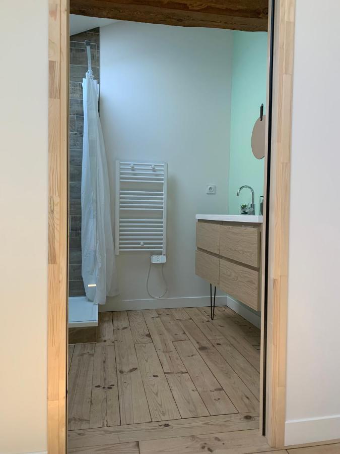 Maison Papillon Gite De Ressourcement Lusignan-Petit Bagian luar foto